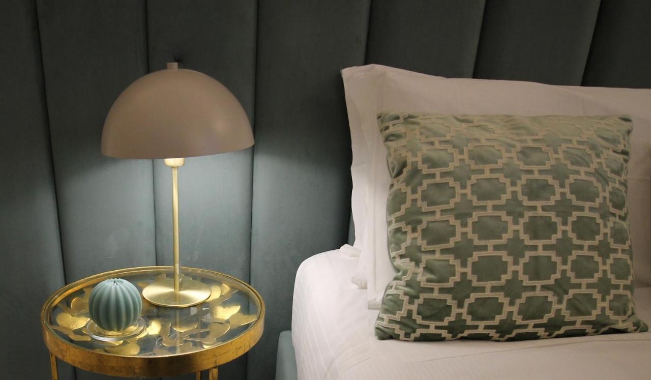1940 Luxury Accommodations By Wonderful Italy ออสตูนี ภายนอก รูปภาพ