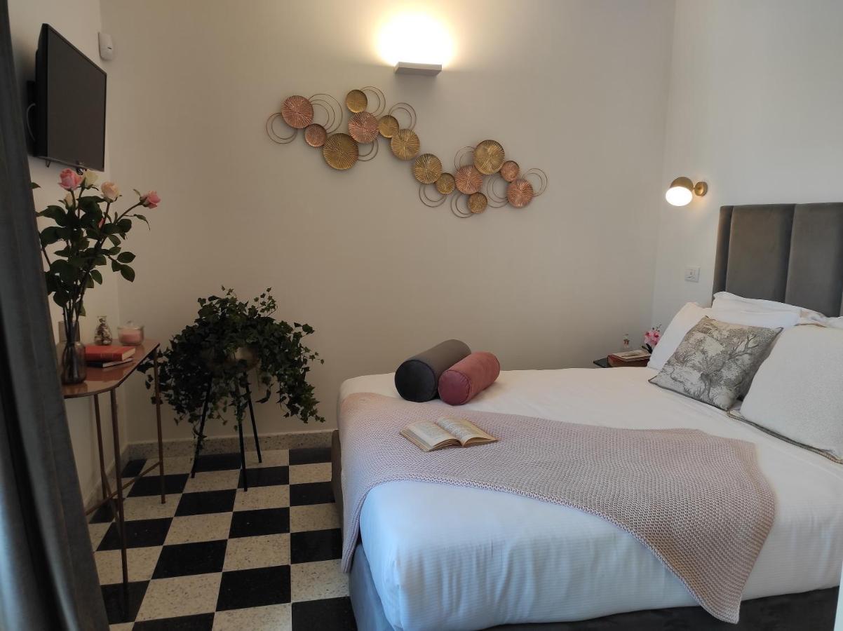 1940 Luxury Accommodations By Wonderful Italy ออสตูนี ภายนอก รูปภาพ